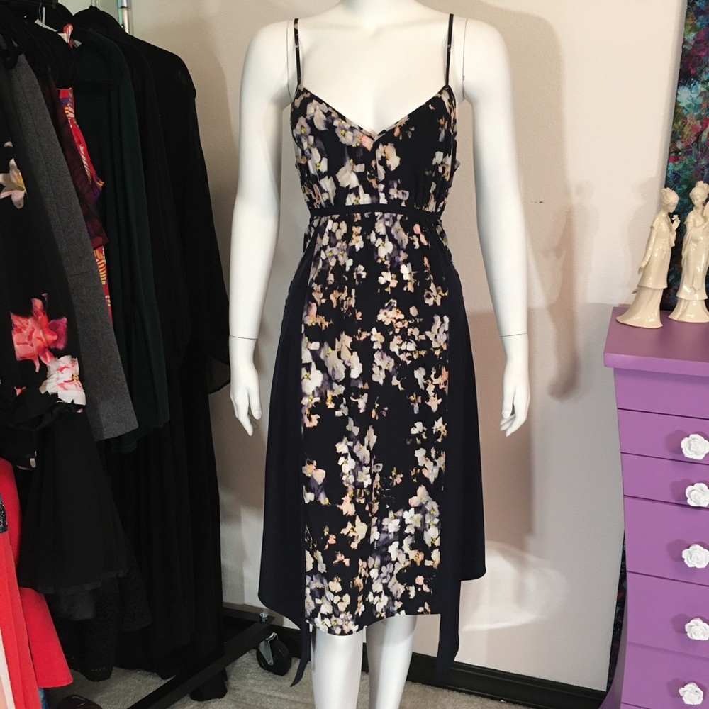 Vera Wang Handkerchief Navy Floral Dress - Picture 2 of 16